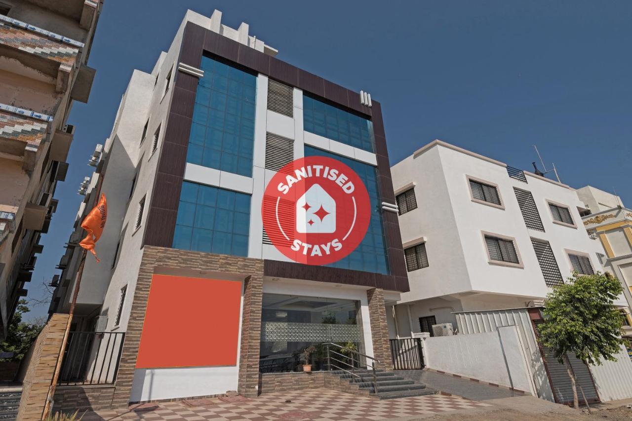 Oyo Flagship 19196 Shree Sai Niladri Residency Ширди Экстерьер фото