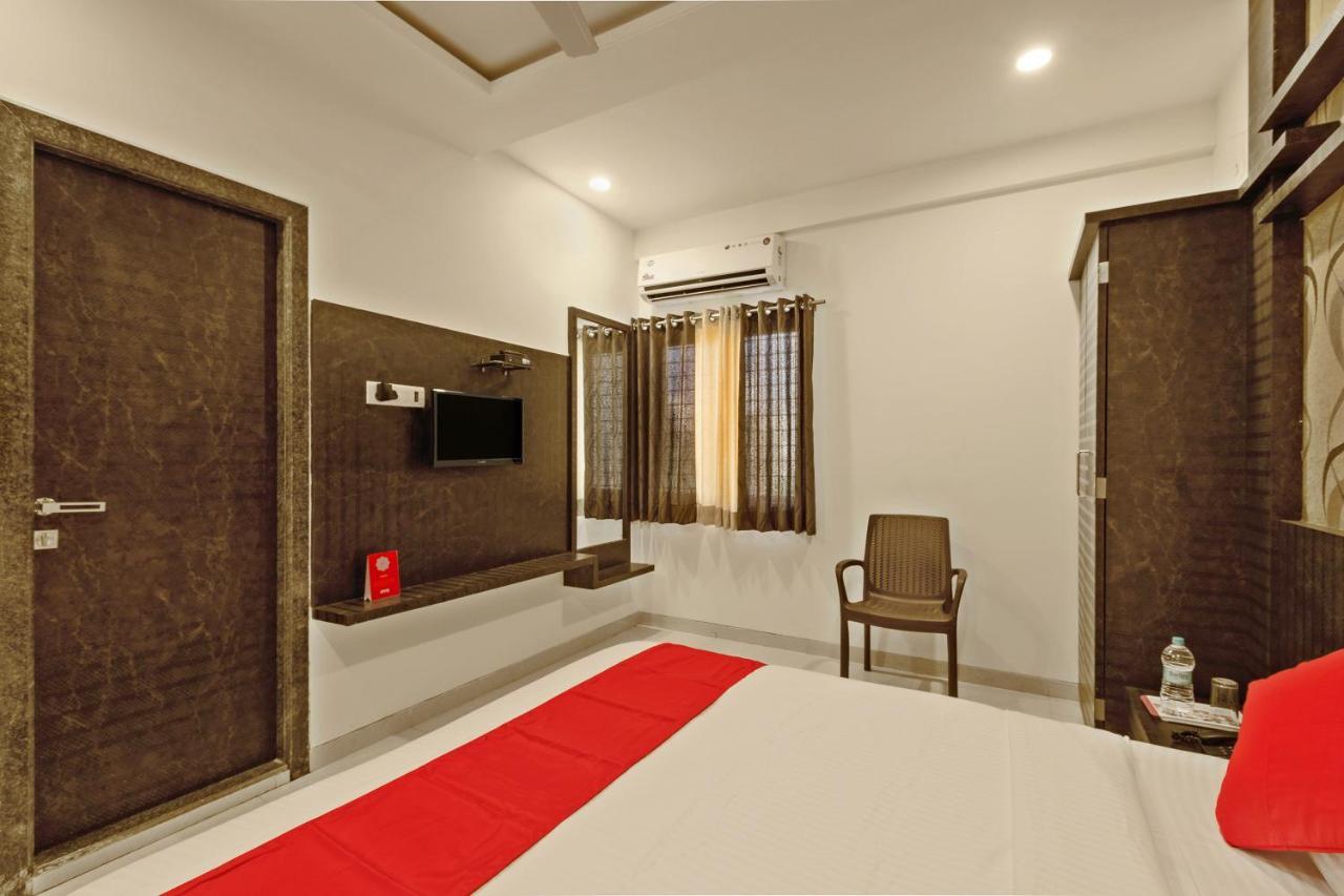 Oyo Flagship 19196 Shree Sai Niladri Residency Ширди Экстерьер фото